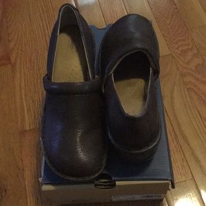 Bass brown slip on shoes
